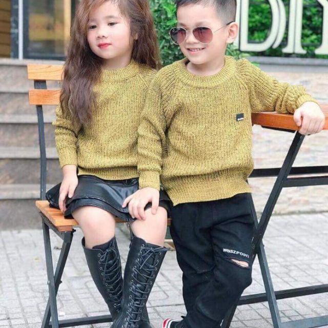 Áo len chồng bé trai
