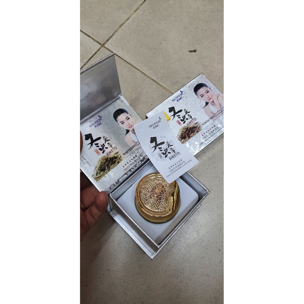 Kem HuaYueNong Hoa Anh Đào trắng cho da nám