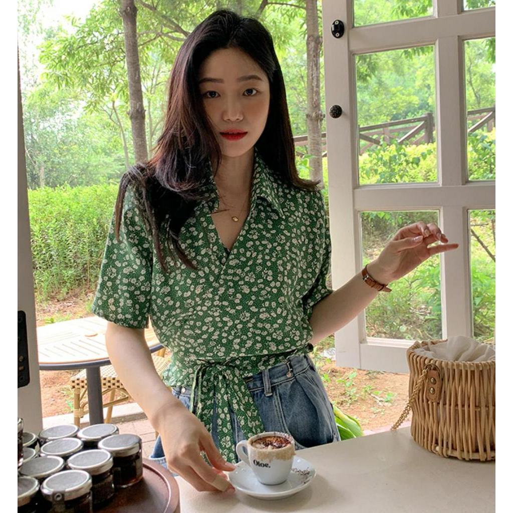 Áo Hoa Cột Dây Dáng Ngắn Màu Xanh Lá 62105