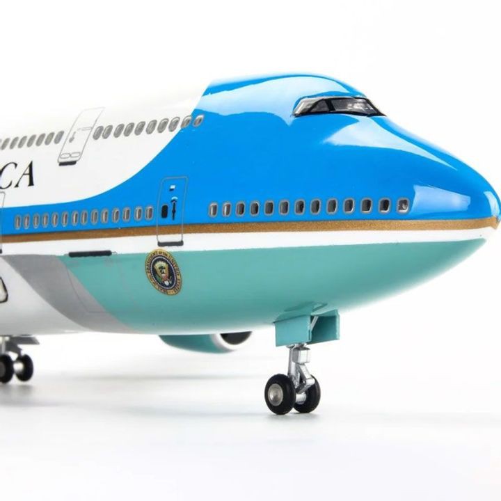 Mô hình Máy bay lắp ghép AirForce One Boeing B747 47cm Có đèn