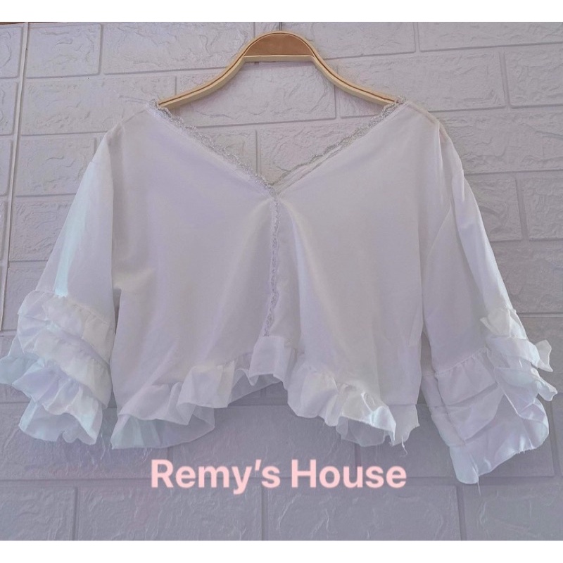 Áo croptop TRẮng cổ tim xẻ rộng bẹt vai