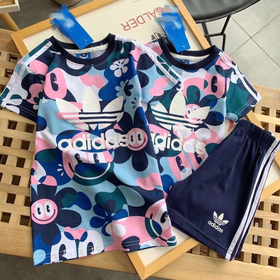 Bộ Đồ 2 Món Áo Thun Cotton Tay Ngắn Cổ Tròn + Quần Short In Logo Adidas Thời Trang Cho Bé 2-13 Tuổi