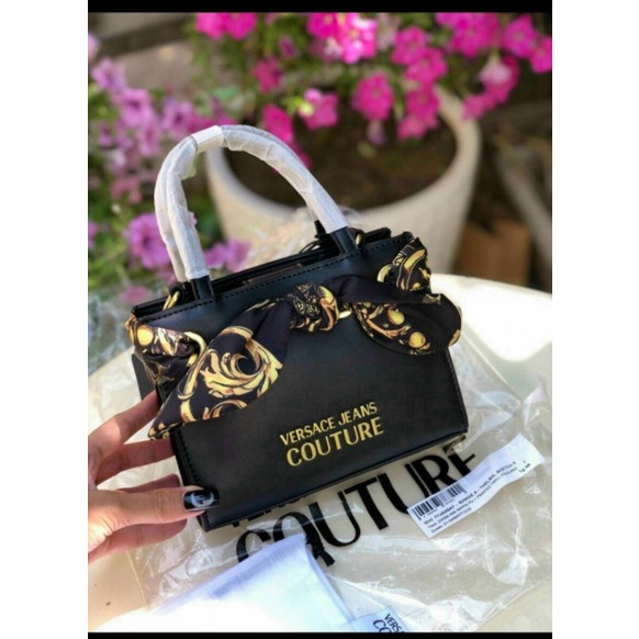 Versace Auth phối nơ siêu sang