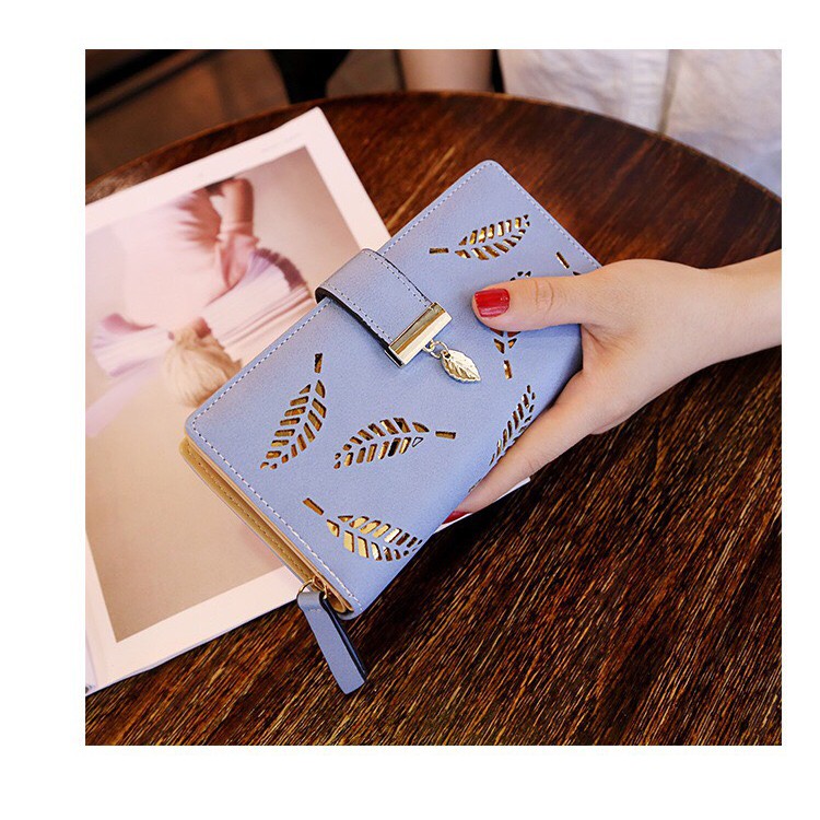 [Mã FAMAYWA2 giảm 10k đơn từ 50k] Ví cầm tay nữ Hàn Quốc họa tiết chiếc lá Kodoro VN33 giá rẻ | BigBuy360 - bigbuy360.vn