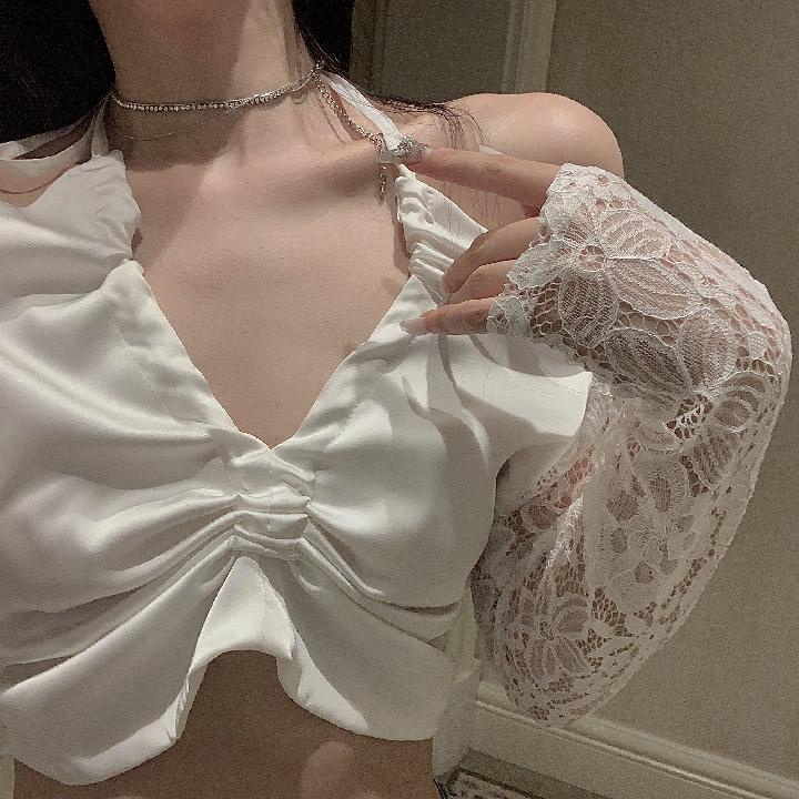 Áo kiểu COZOKC dài tay cổ chữ V phối ren dáng ôm phong cách quyến rũ