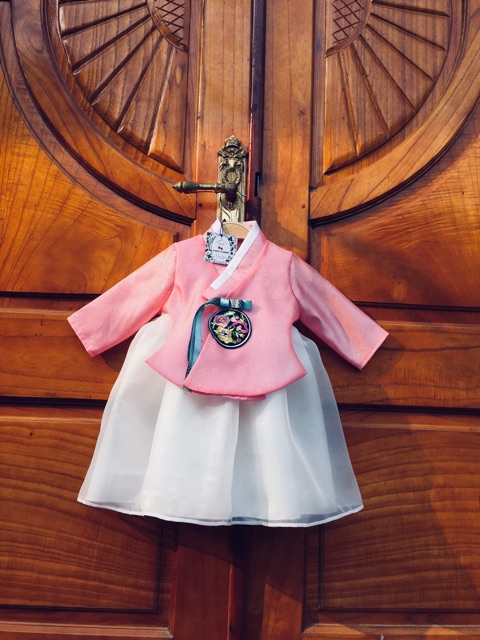 Hanbok cho bé ảnh thật