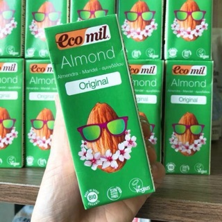SỮA DẠNG NƯỚC HẠNH NHÂN HỮU CƠ ECOMIL