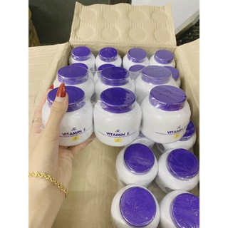Kem Nẻ Vitamin E Nắp Xanh