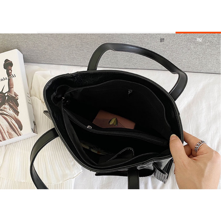 D333 Túi xách chất da mềm có dây đeo dài trẻ trung