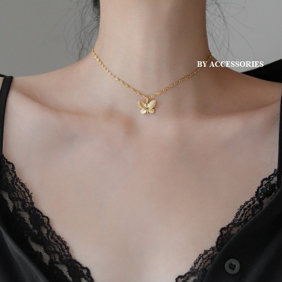 Vòng cổ choker titan xích khoen xoắn mặt bướm không gỉ