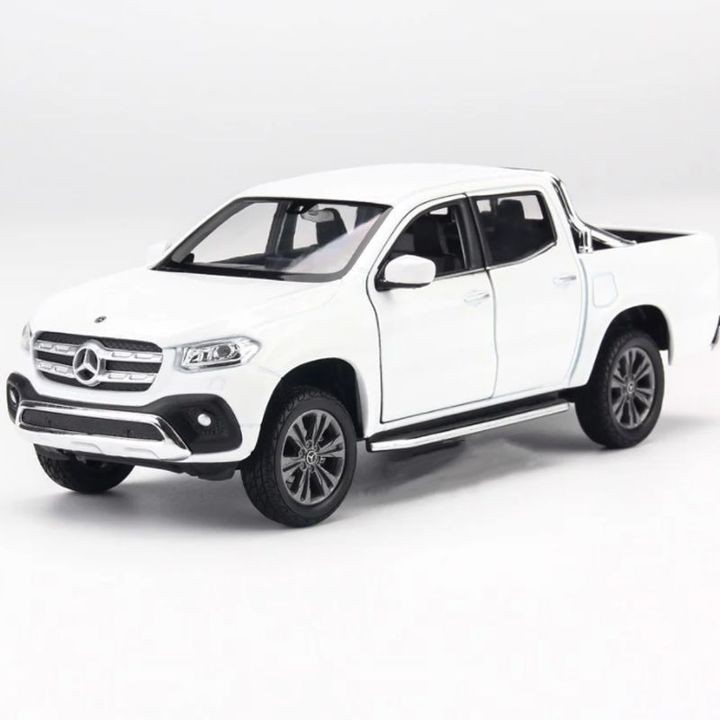 Mô hình Xe Mercedes Benz X Class Tỷ lệ 1:27 - Trắng