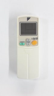 Remote máy lạnh Daikin thường( tương thích với tất cả các dòng máy là hk Daikin không inverter)