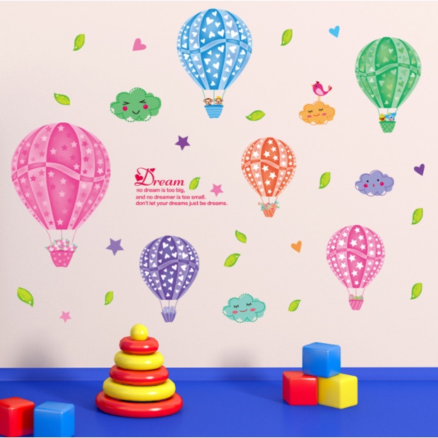 Decal trang trí tường - Khinh khí cầu sắc màu nổi bật