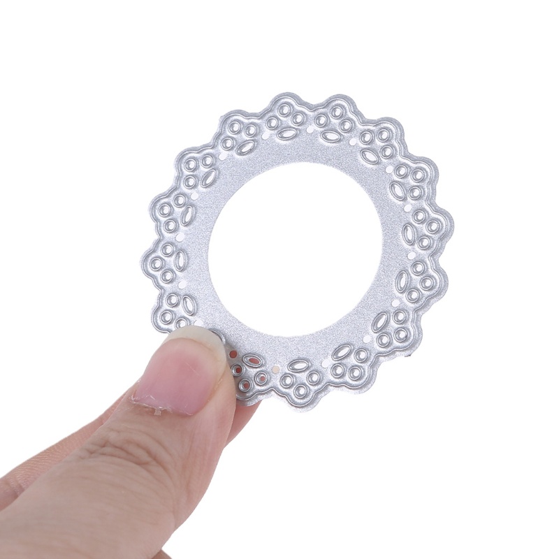 Khuôn cắt giấy kim loại khung tròn họa tiết ren xinh xắn