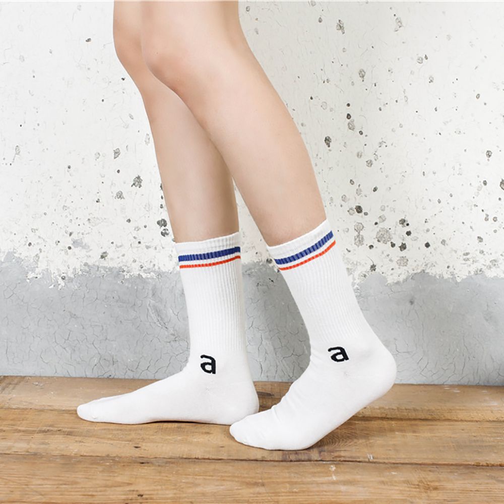 Đôi Vớ Thể Thao Thoáng Khí Thoải Mái In Chữ Thời Trang Harajuku Cho Nữ
