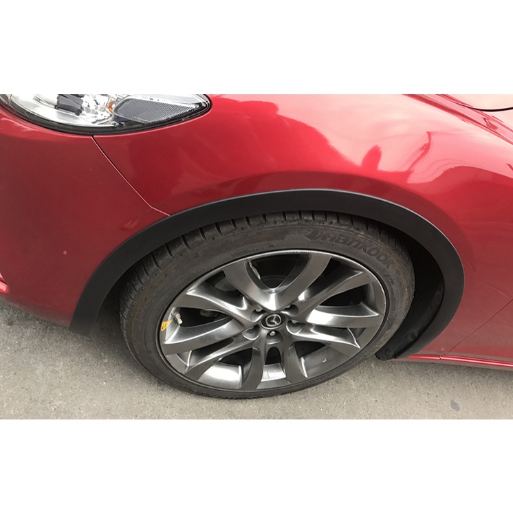 Bộ 2 Miếng dán Cao Su Xe Bánh Xe cuộn Bảo Vệ Gờ Chống va đập Chắn Bùn Xe và Bánh Xe Ô Tô sẵn keo dính