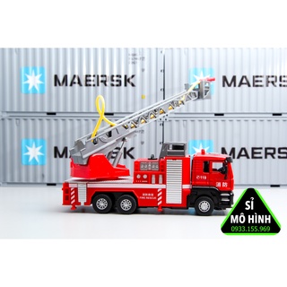 Mô hình xe cứu hoả phun nước