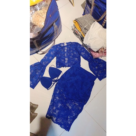 Set 3 món Áo Croptop tay loe + Bra có mút + Chân váy dáng dài có lót quần. Màu Xanh Coban.