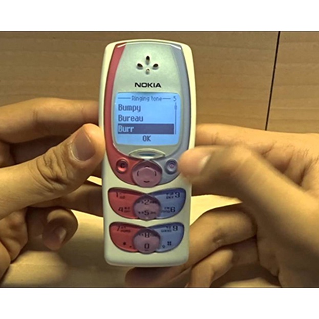 Điện thoại cổ Nokia 2300 cánh bướm main zin