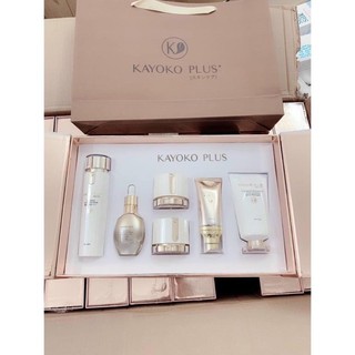 Bộ mỹ phẩm trắng da mờ nám  kayoko cao cấp plus nhật bản