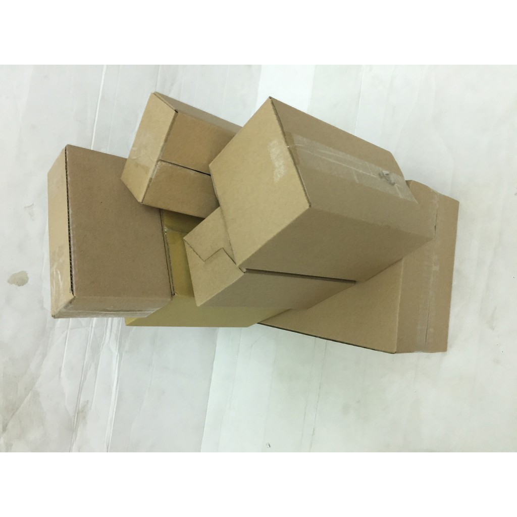 Hộp carton 23.5x13.5x8, số lượng: 50 hộp dùng đóng gói hàng