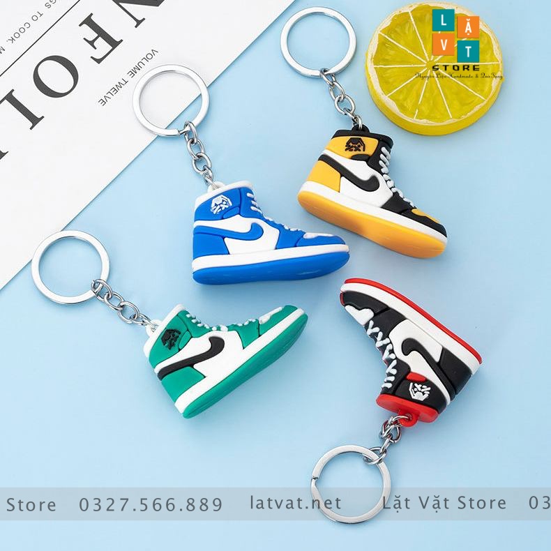 Móc khoá mô hình giầy thể thao NIKE AF1 đơn giản, đẹp, làm quà trang trí