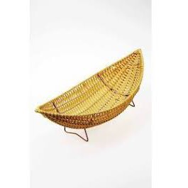 Khay nhựa giả mây hình thuyền đựng bánh, kẹo, hoa quả, có chân đế bằng thép
