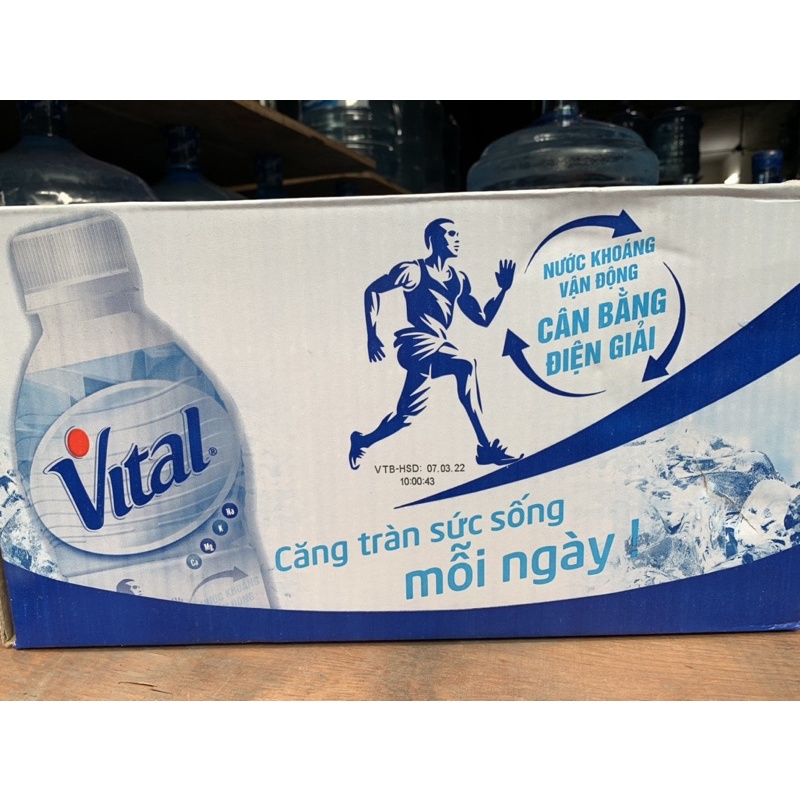 Nước khoáng vital- nước khoáng vận động- cân bằng điện giải 1 thùng 24 chai