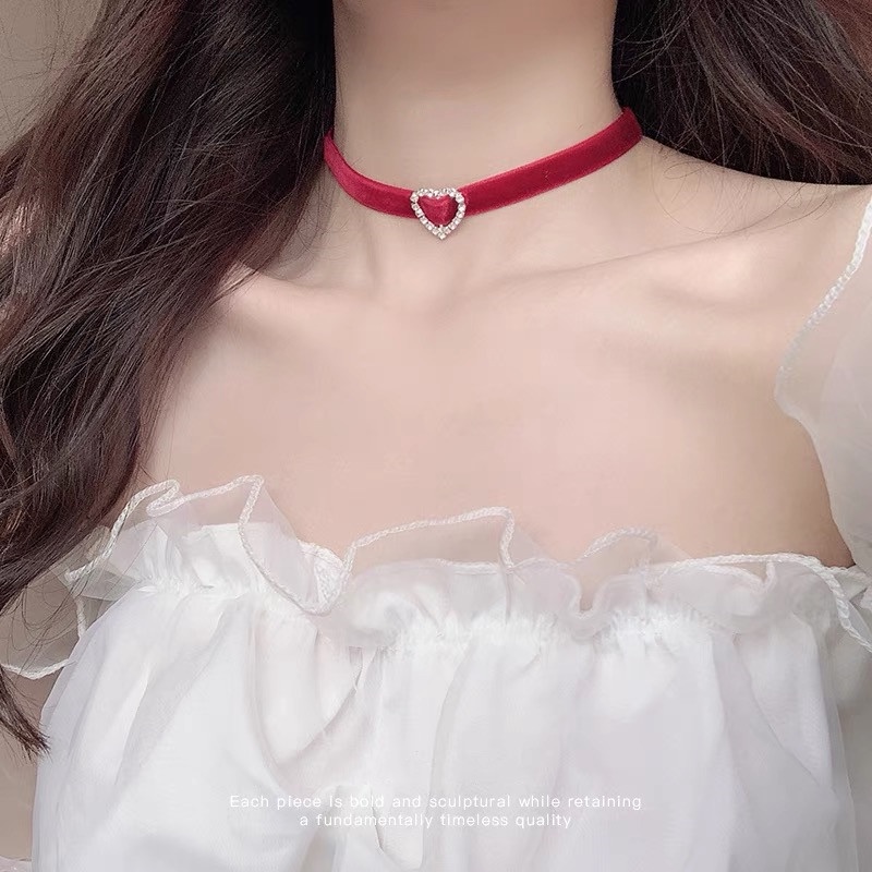 Vòng Cổ Choker Màu Đỏ Thiết Kế Hợp Thời Trang