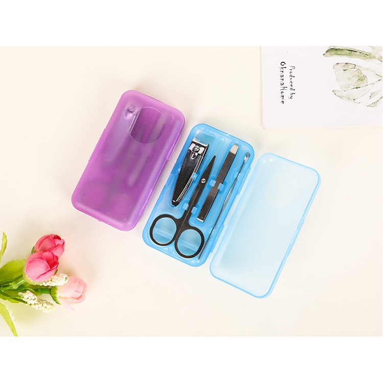 Bộ làm móng, bấm móng tay 4 món