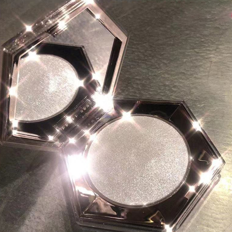 Phấn phủ dạng bột nén trang điểm bắt sáng ánh kim cương ngọc trai giúp làm sáng đa năng | BigBuy360 - bigbuy360.vn