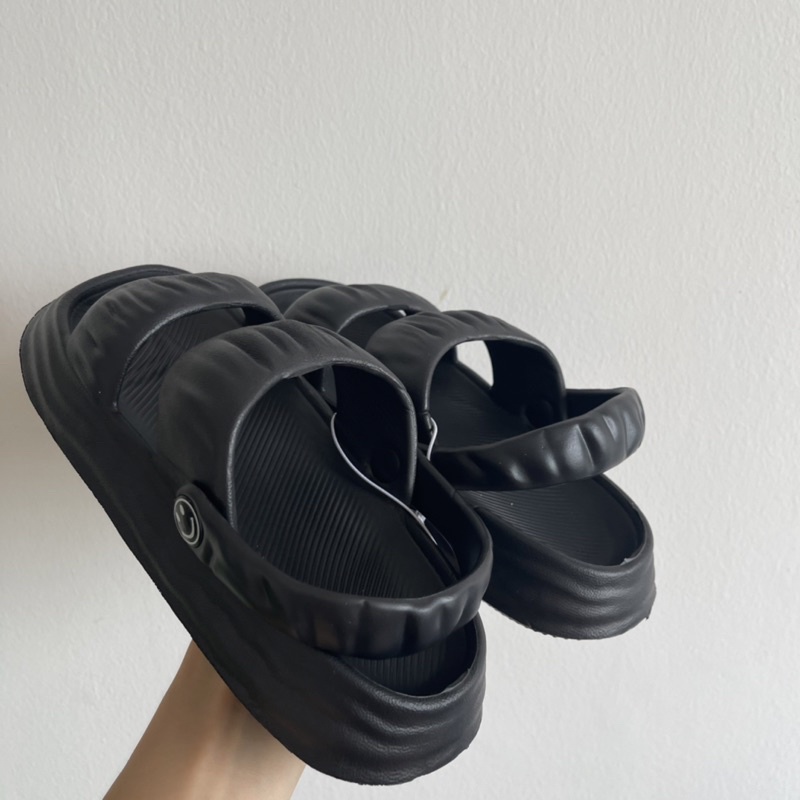 Sandals nhún siêu nhẹ đế cao 4cm chống trơn trượt có quai sau D199