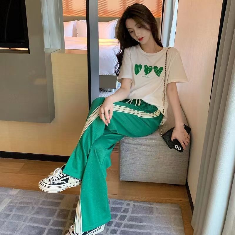 Set quần áo IELGY gồm áo thun ngắn tay + quần dài phong cách thể thao dễ phối đồ thời trang cho nữ