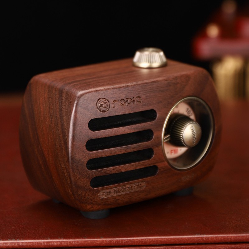 Mini Vintage Retro Wood FM SD MP3 Bluetooth Transistor Rechargeable Radio with Speaker, R818(Walnut Wood)