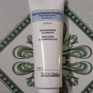 Kem nẻ Creme Pháp