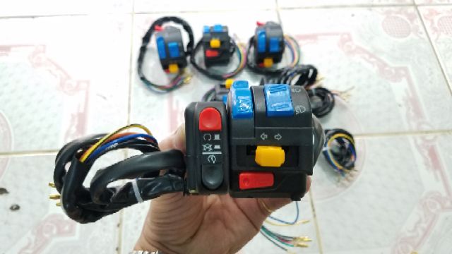 Cùm công tắc FZ - Domino