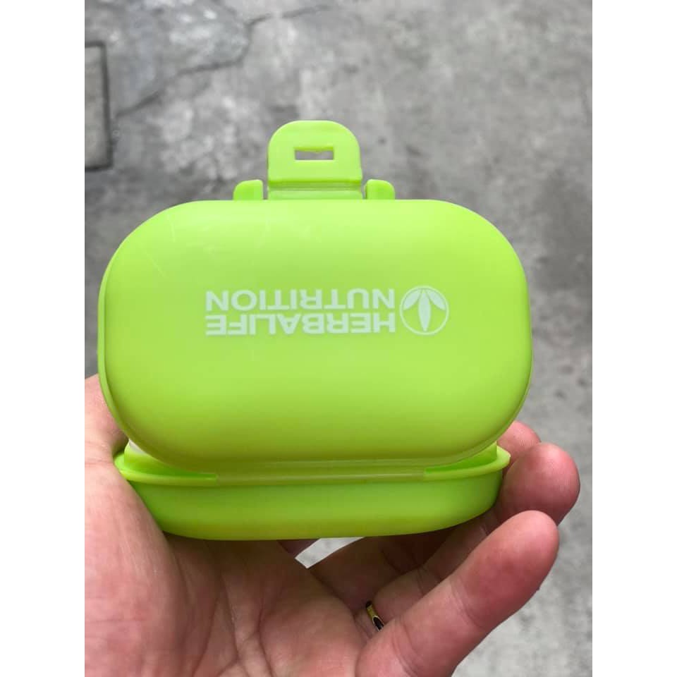 Hộp đựng vitamin cầm tay siêu tiện lợi HBL