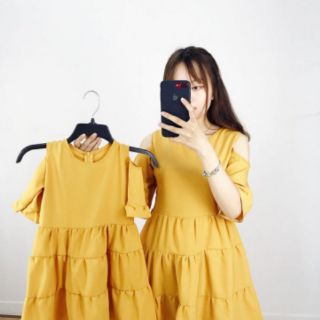 Đầm mẹ bé vàng Baby doll