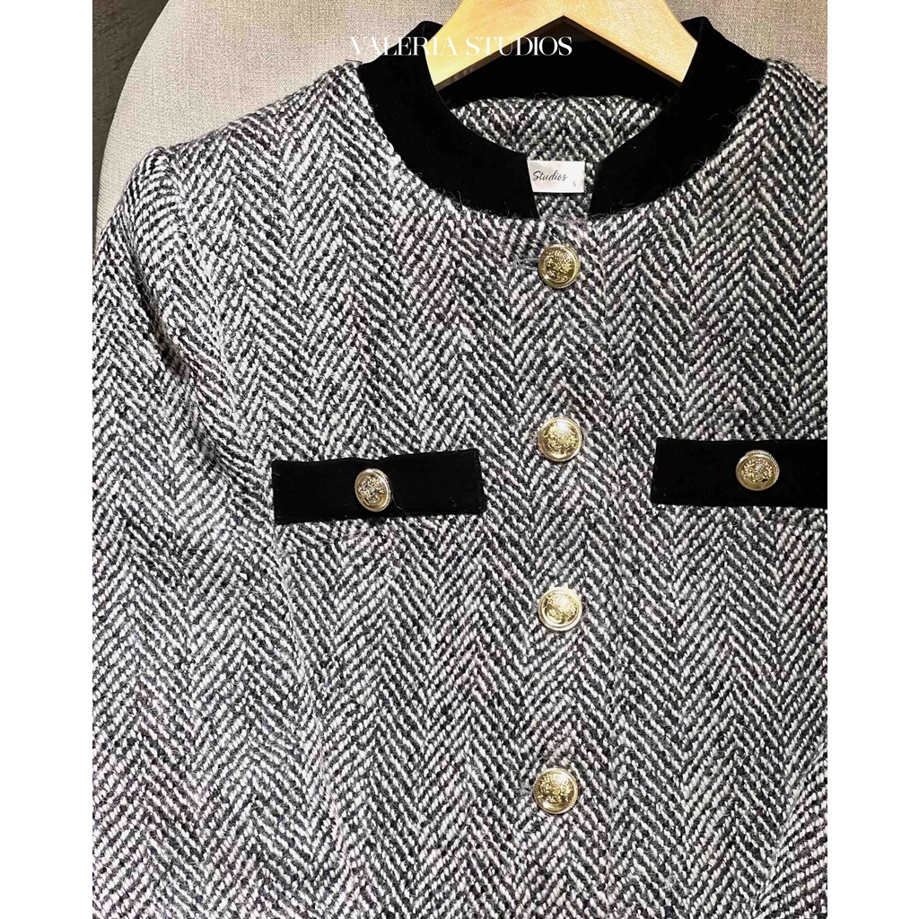 Áo khoác dạ cổ tàu phối viền nhung đen Kanie Jacket | BigBuy360 - bigbuy360.vn