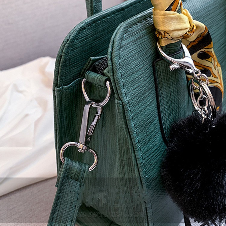 Túi xách nữ 👜 Mẫu HOT 2021 Hàn Quốc 😍 Túi xách công sở TẶNG KÈM KHĂN LỤA da PU cao cấp [Màu sắc : Xanh, Đỏ] | BigBuy360 - bigbuy360.vn