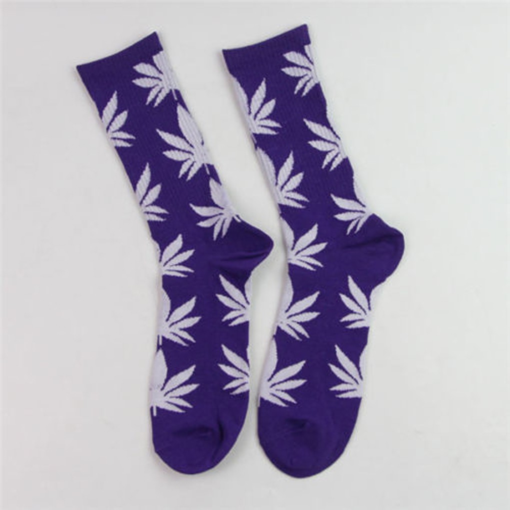 Tất cotton cổ cao họa tiết hình chiếc lá cho nam nữ