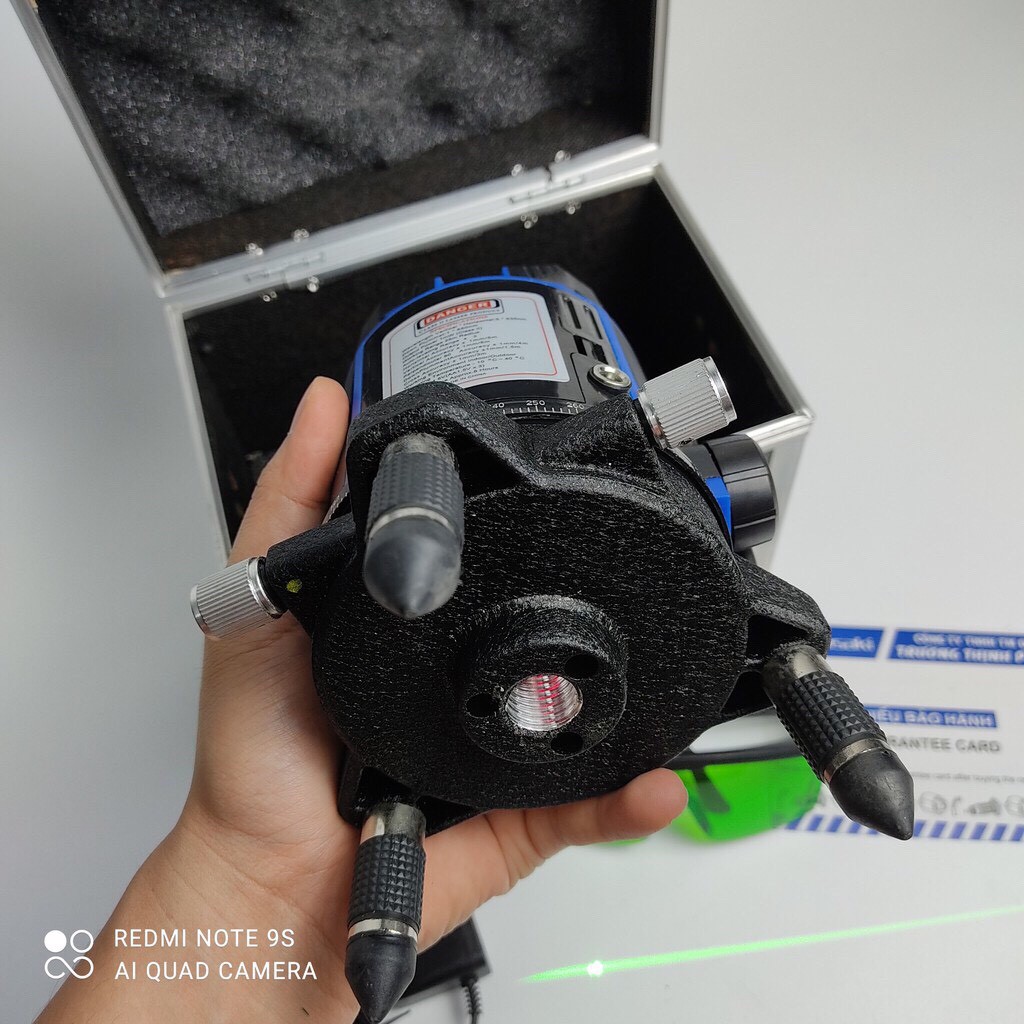 Máy Cân Mực Bắn Cốt Laser Tia Xanh Masaki - MSK111 - Máy Cân Bằng Laser Tặng Kèm Chân Đế 1m2