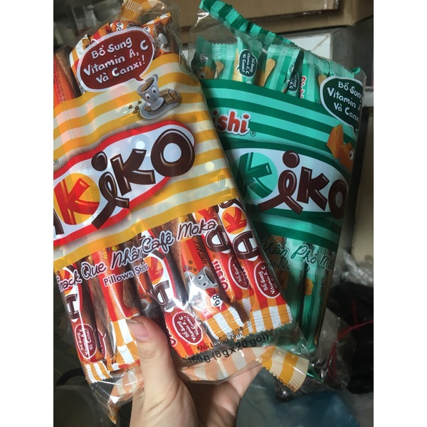 - 1 Bánh que akico Oishi vị sữa hoăc cafe moka