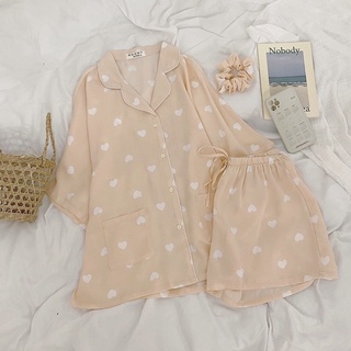 Đồ bộ pijama lụa cao cấp mặc nhà mềm mịn mát.