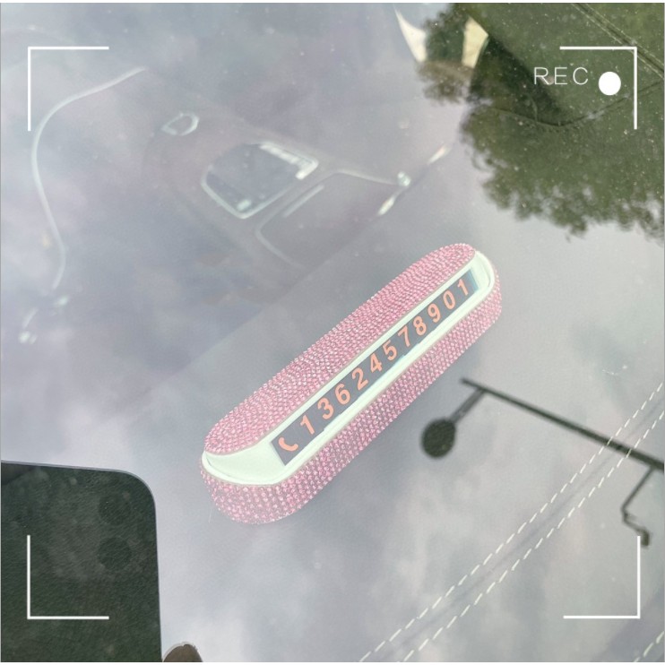 Bảng số điện thoại đính kim cương giả ấn tượng độc đáo