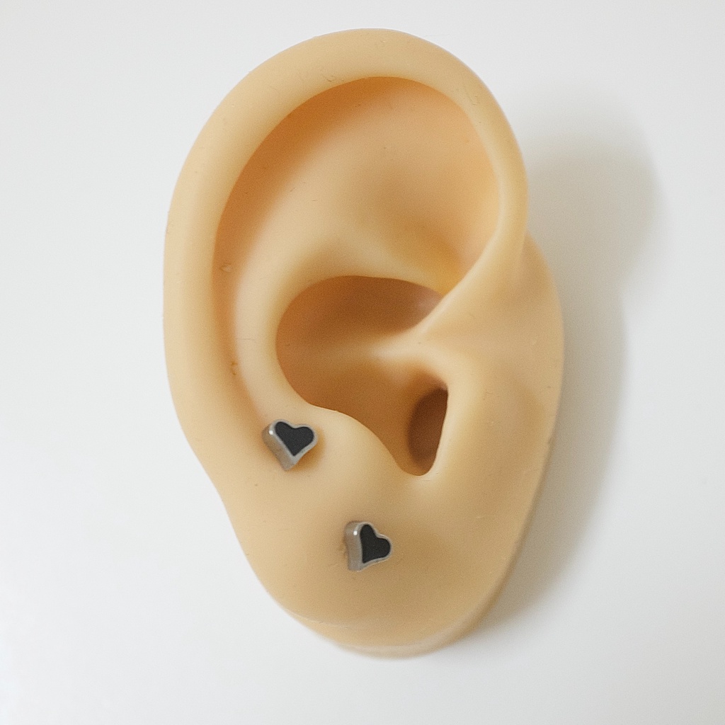 Khuyên Tai Xỏ Nam Nữ Hình Trái Tim Nền Đen Đuôi Bi Đeo 2 Đầu Unisex Titan Thép Y Tế Không Đen Không Ngứa Không Dị Ứng