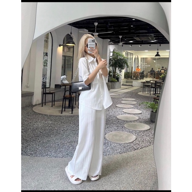 Set bộ áo sơ mi kèm quần suông - chất nhăn