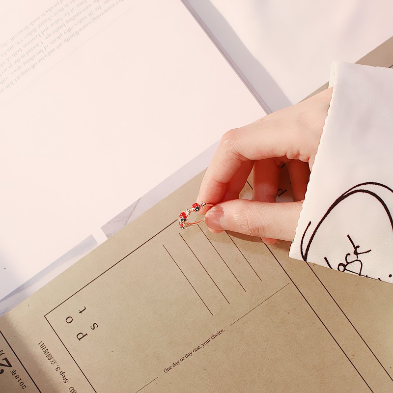 Nhẫn thời trang họa tiết trái dâu tây đỏ đính hạt kim cương Hàn Quốc