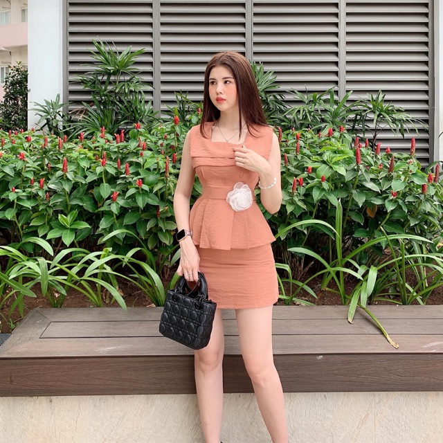 Set chân váy + áo Peplum công sở