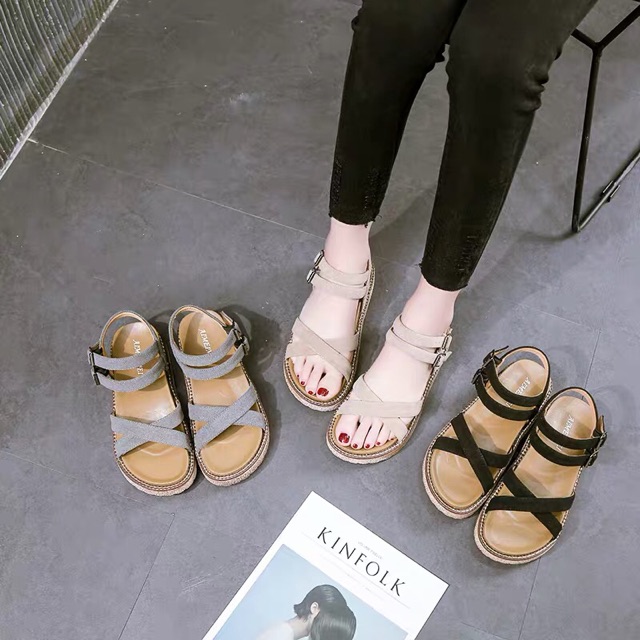 Giày sandals đế bánh mì mẫu đẹp 2020